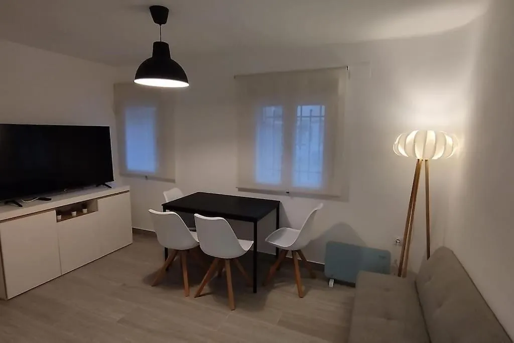 Apartamento Moderno A 1Km De Granada 0*,  España