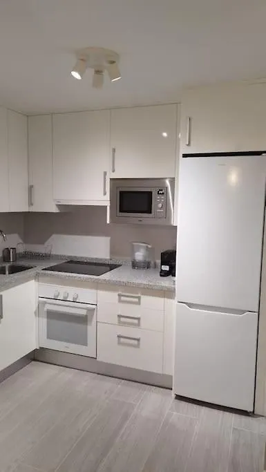 Apartamento Moderno A 1Km De Granada 0*,  España